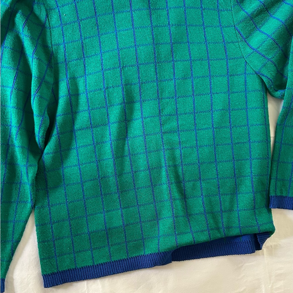 Sweater - Picture 2 of 6